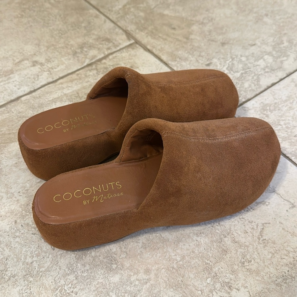 Coconuts by Matisse clogs 9